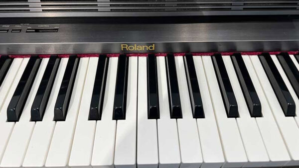 Roland HP-3500S Digital Piano – Used, Excellent Condition