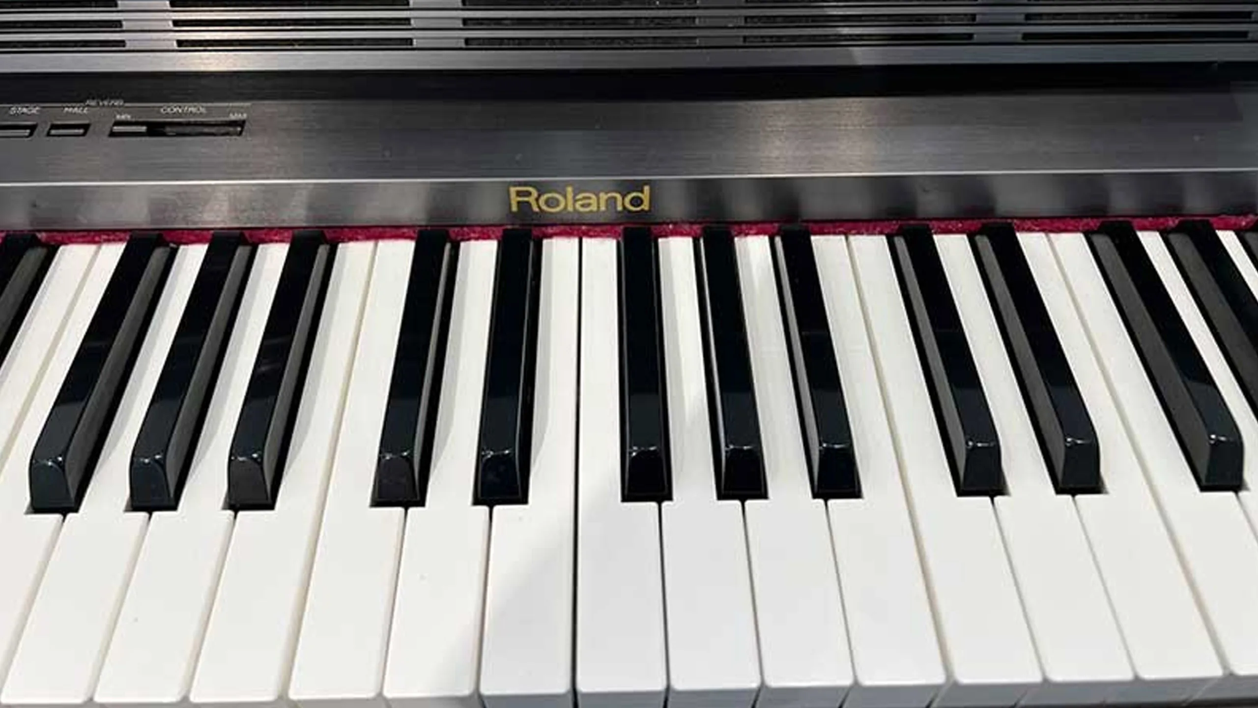 Roland HP-3500S Digital Piano – Used, Excellent Condition